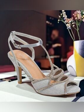 Lady Couture glitter sandal - Silver Metallic size 6